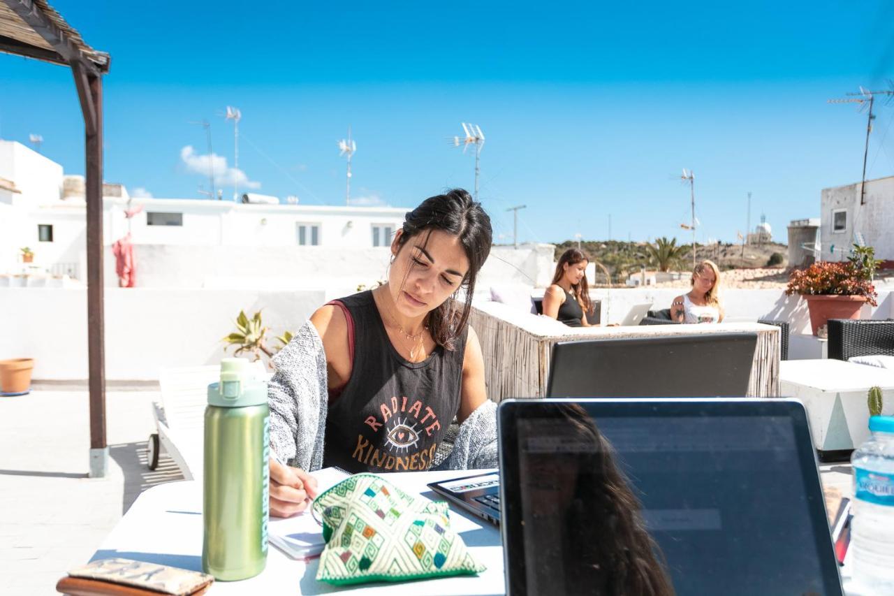 La Cocotera Boutique Hostel & Coworking Tarifa Exterior photo